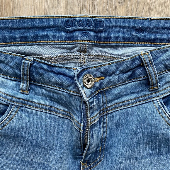 Cream Scalloped Hem Flare Jeans - Picture 3 of 3